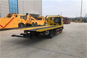 市中非事故拖车