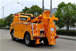 市中高速路拖车费